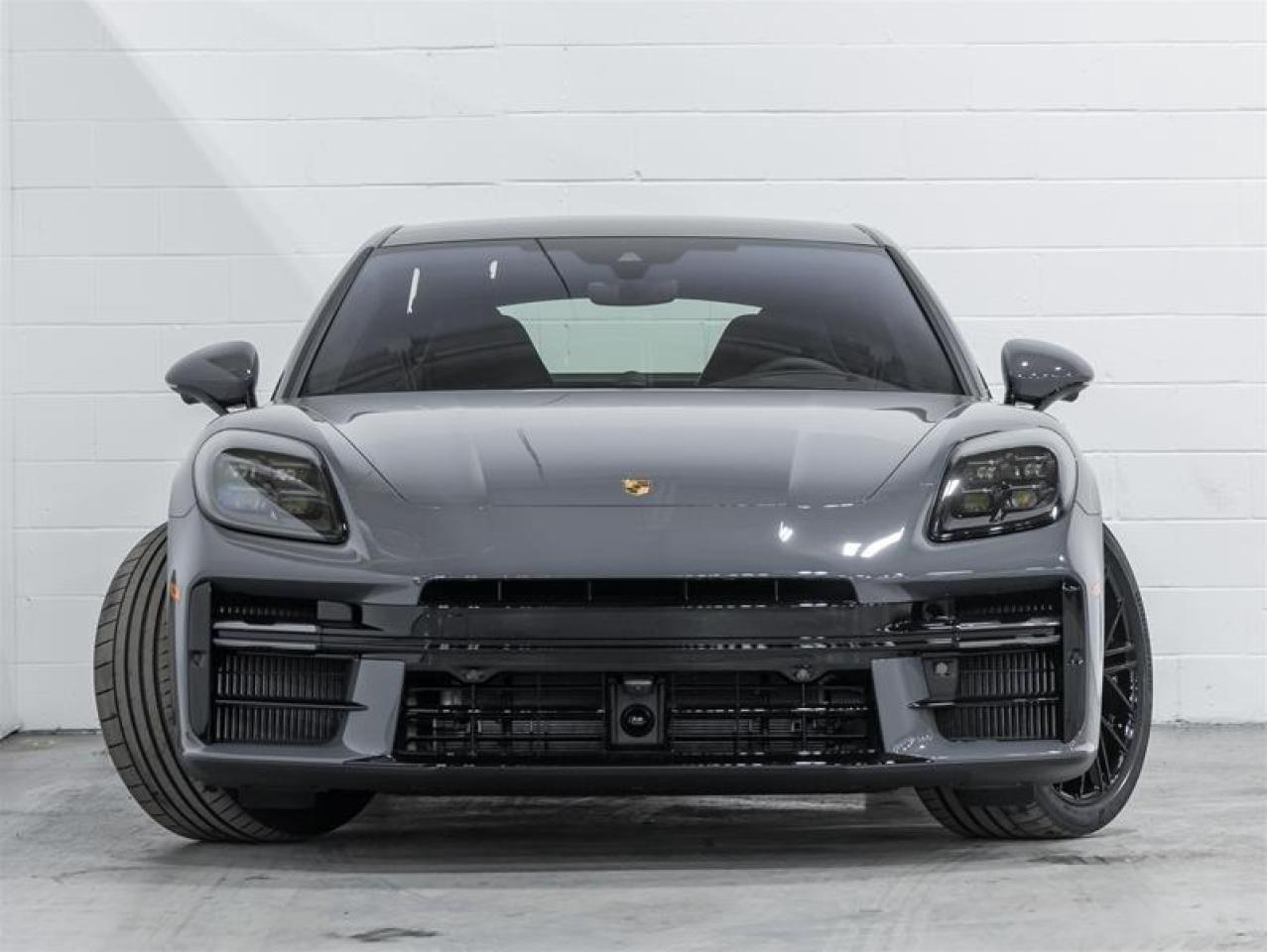 2026 Porsche Panamera  Photo