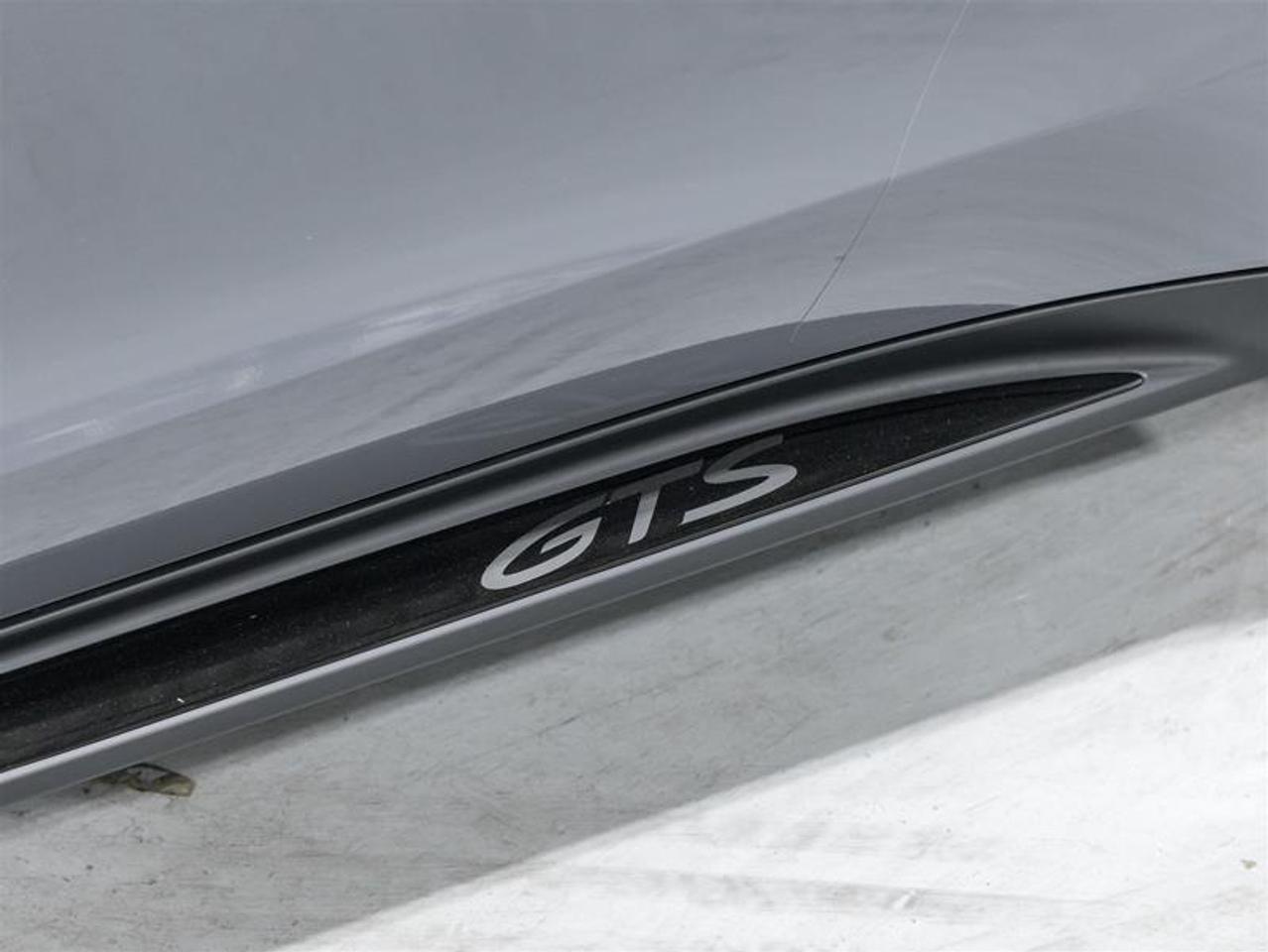 2026 Porsche Panamera  Photo