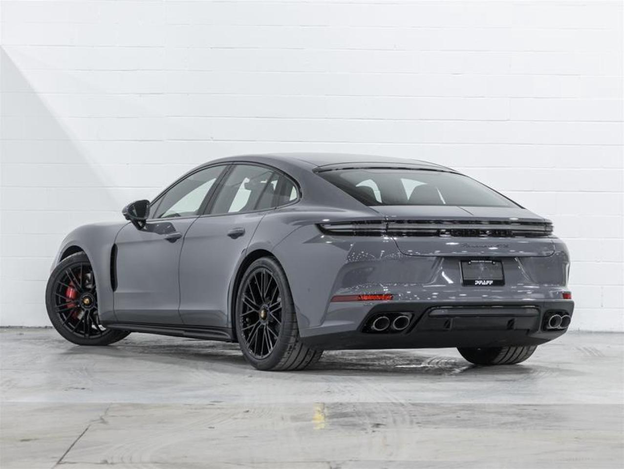 2026 Porsche Panamera  Photo