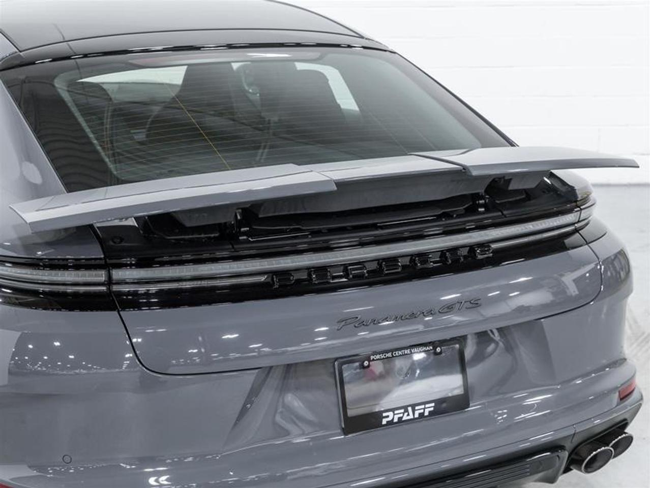 2026 Porsche Panamera  Photo