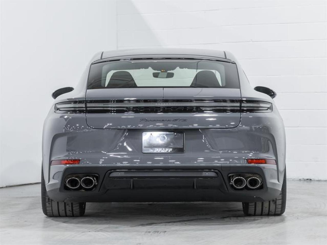 2026 Porsche Panamera  Photo