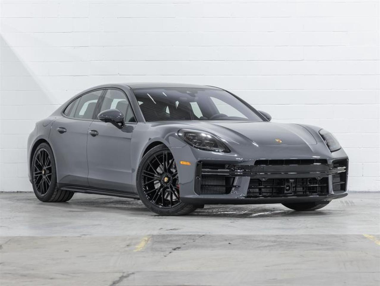 2026 Porsche Panamera  Photo