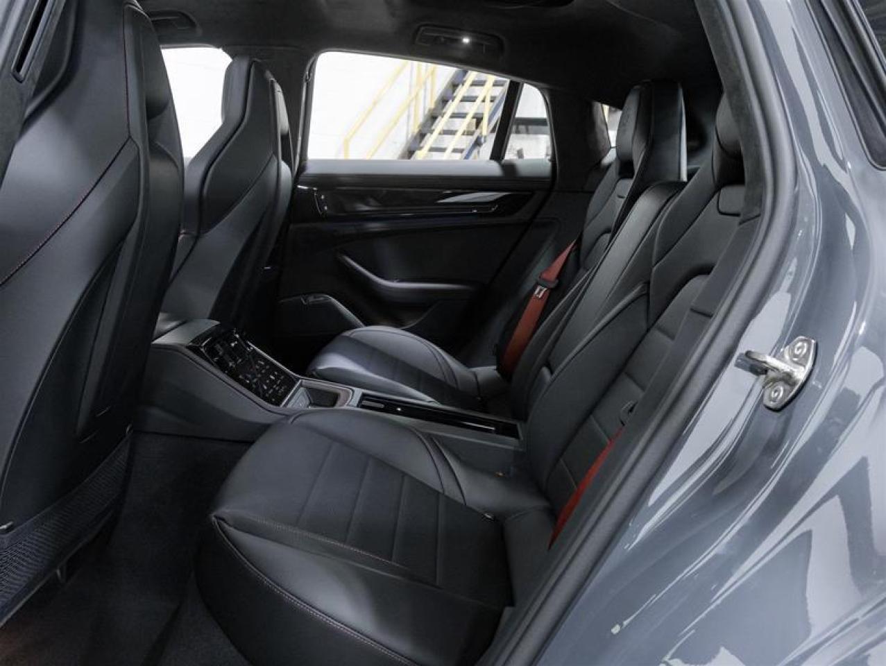 2026 Porsche Panamera  Photo