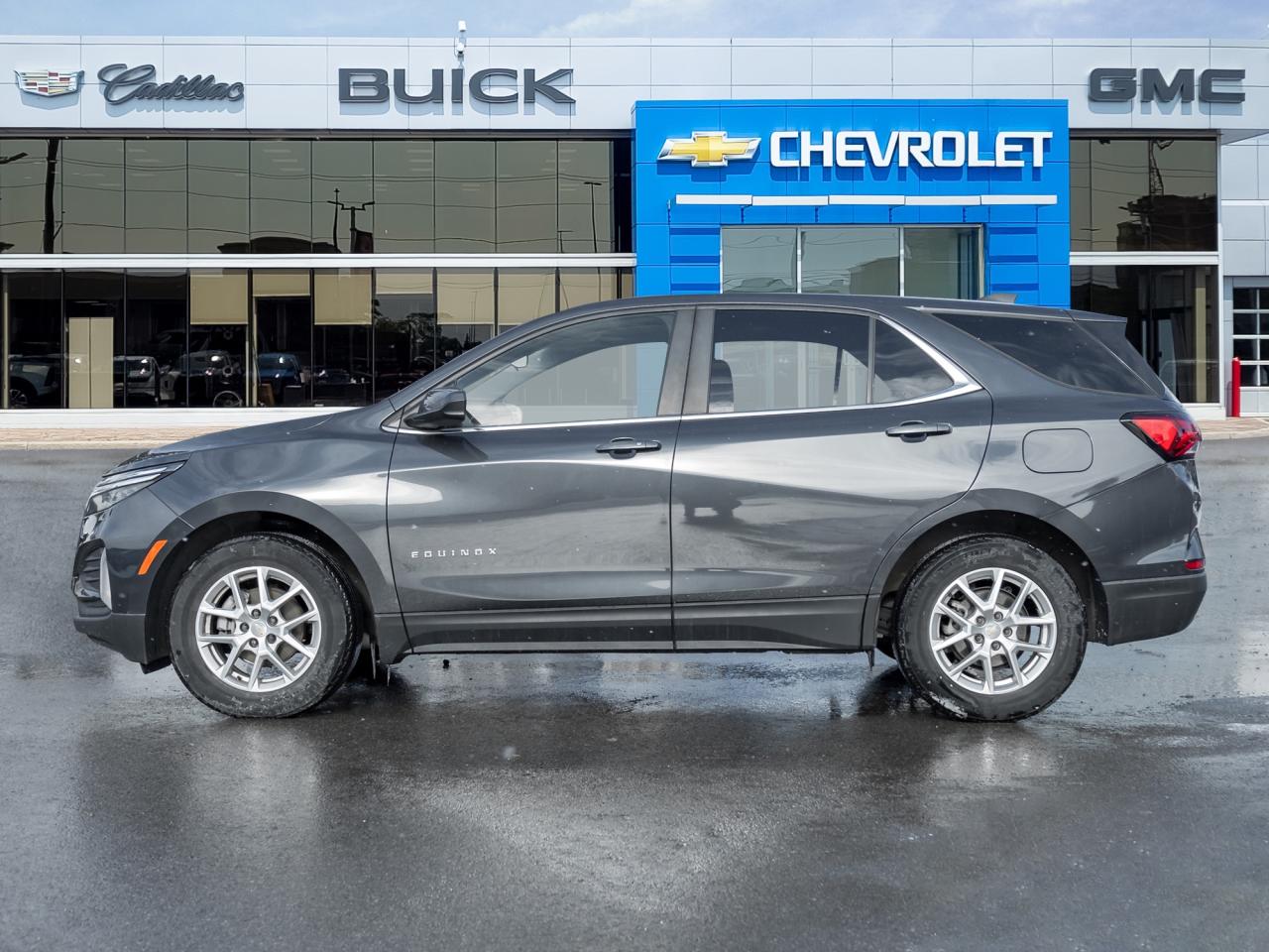 2022 Chevrolet Equinox FWD 4dr LT w-1LT   Remote Start   Power Seat Photo2