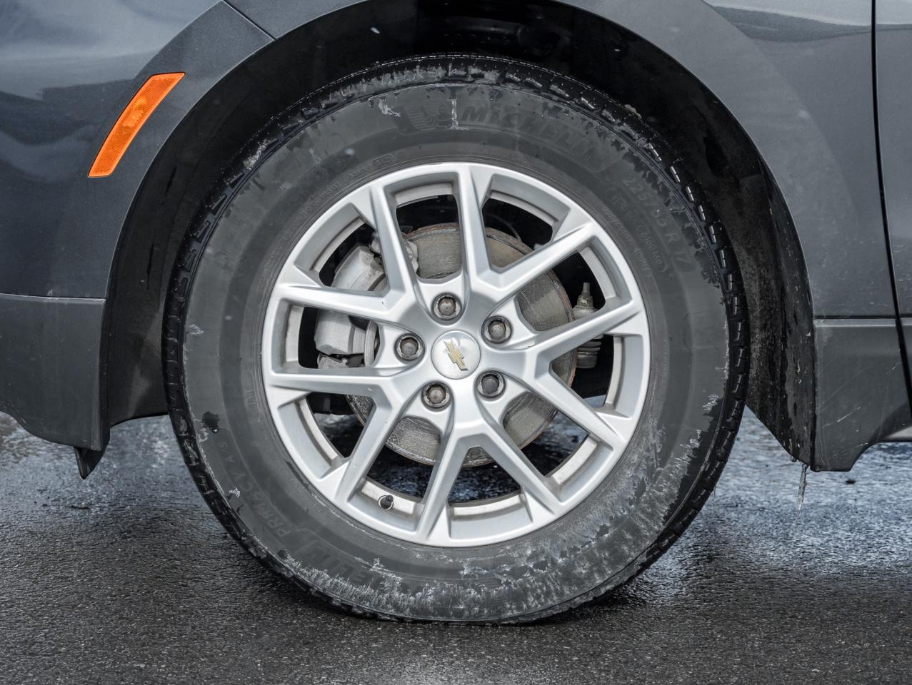 2022 Chevrolet Equinox FWD 4dr LT w-1LT   Remote Start   Power Seat Photo3