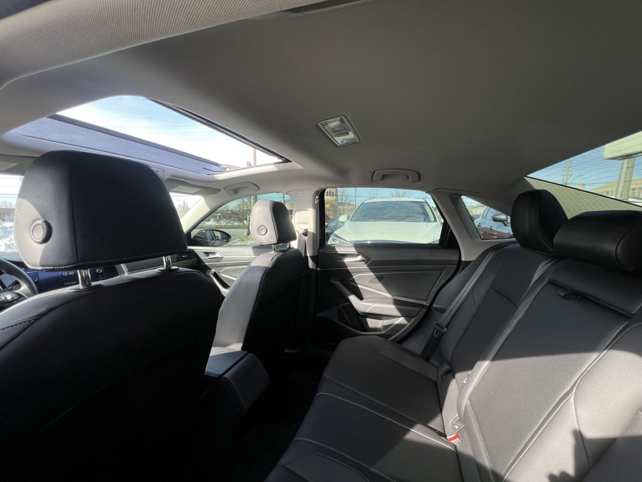 2020 Volkswagen Jetta Highline   Leather   Sunroof   Htd Seats Photo