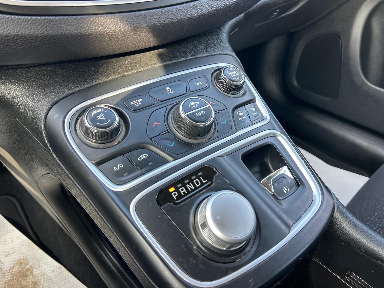 2015 Chrysler 200 *Certified!* w/Remote Start, Heated Seats/Steering Photo