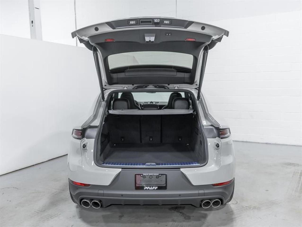 2026 Porsche Cayenne  Photo