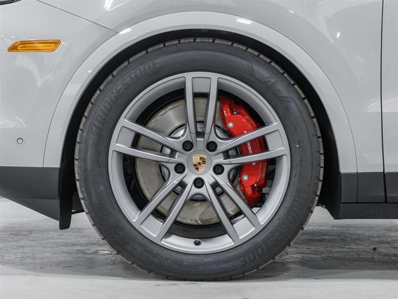 2026 Porsche Cayenne  Photo4