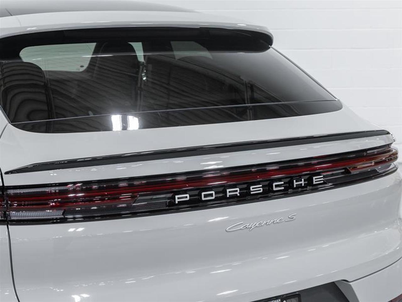 2026 Porsche Cayenne  Photo