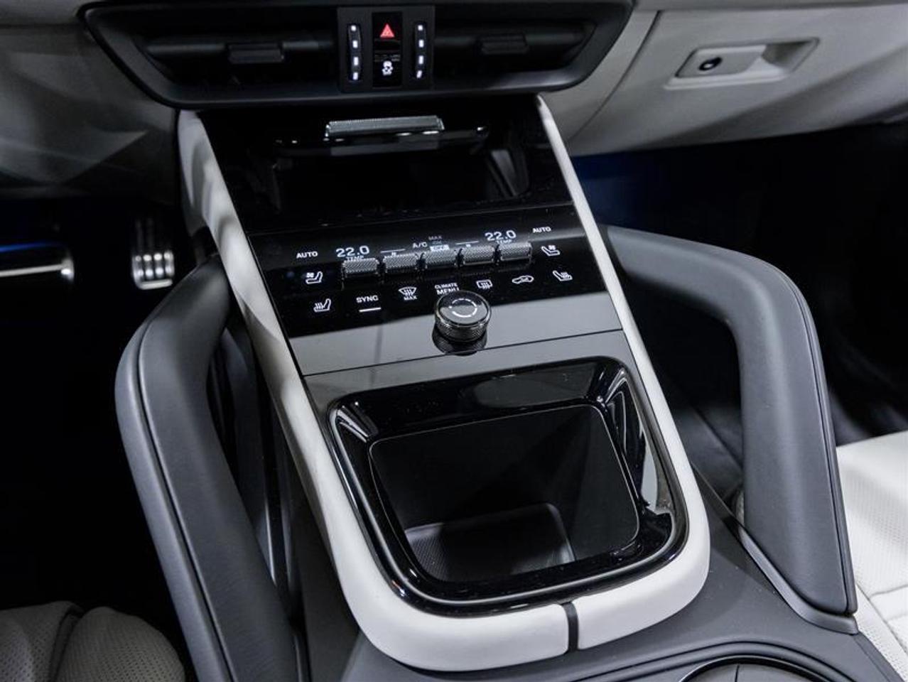 2026 Porsche Cayenne  Photo