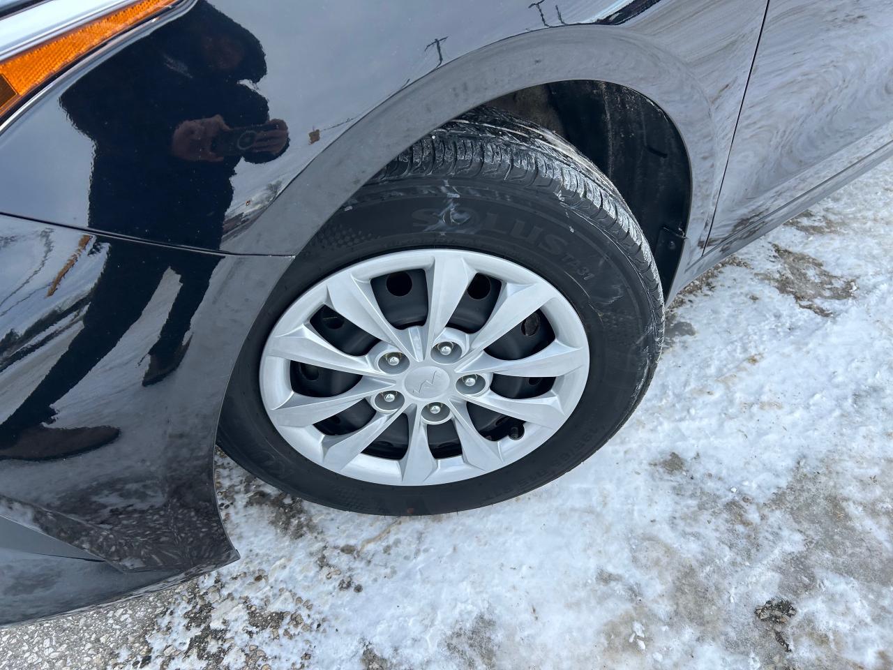 2023 Kia Forte LX 4dr Sedan Photo