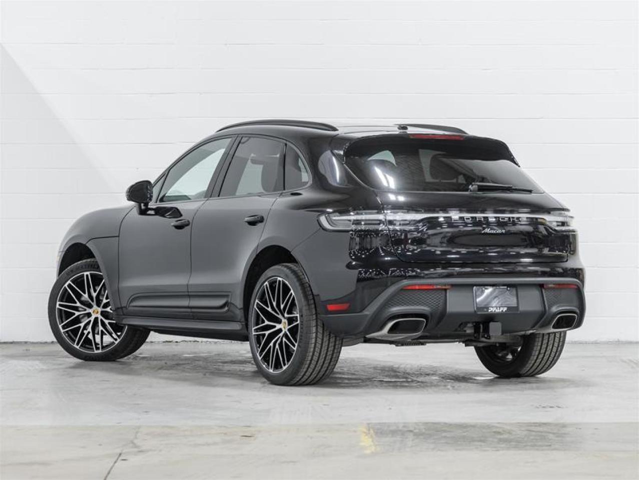 2026 Porsche Macan  Photo