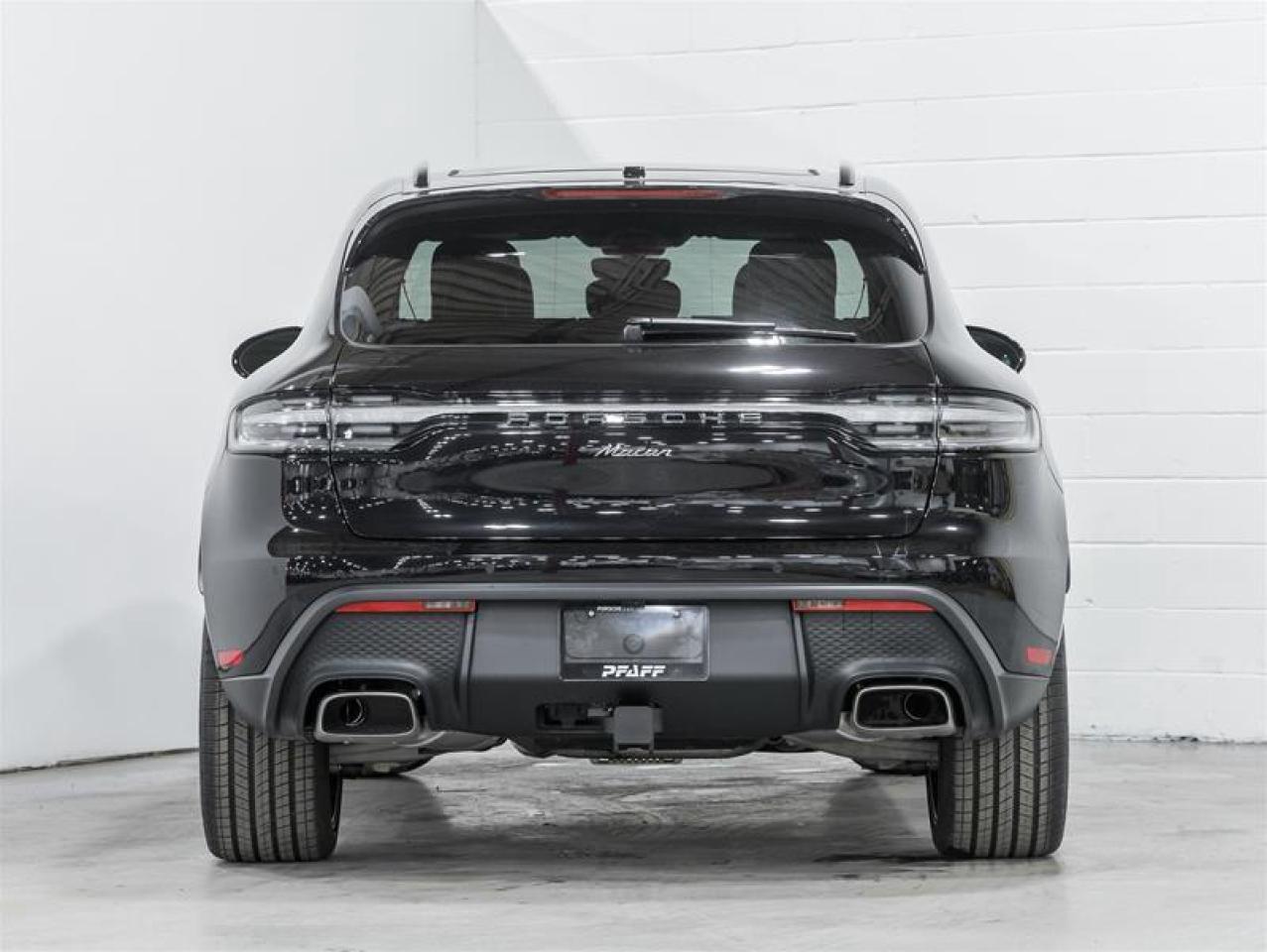 2026 Porsche Macan  Photo
