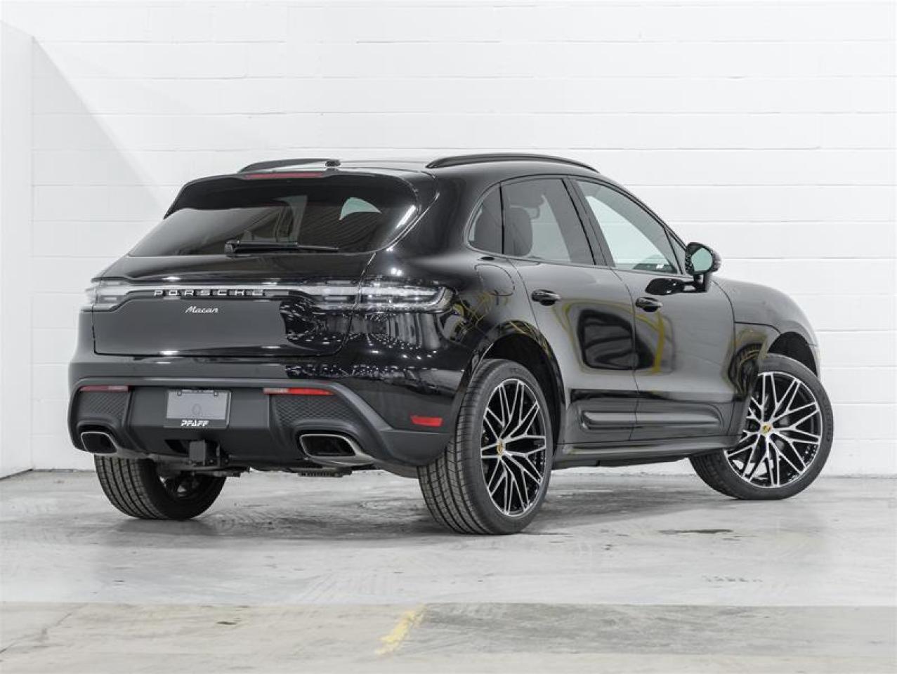 2026 Porsche Macan  Photo