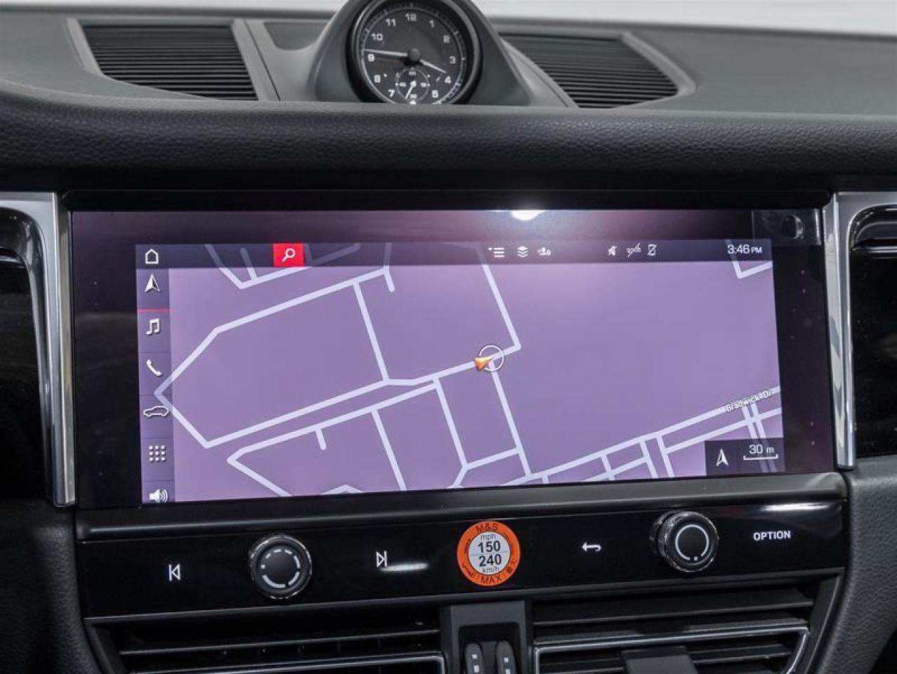 2026 Porsche Macan  Photo