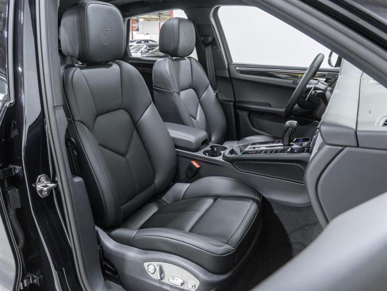 2026 Porsche Macan  Photo