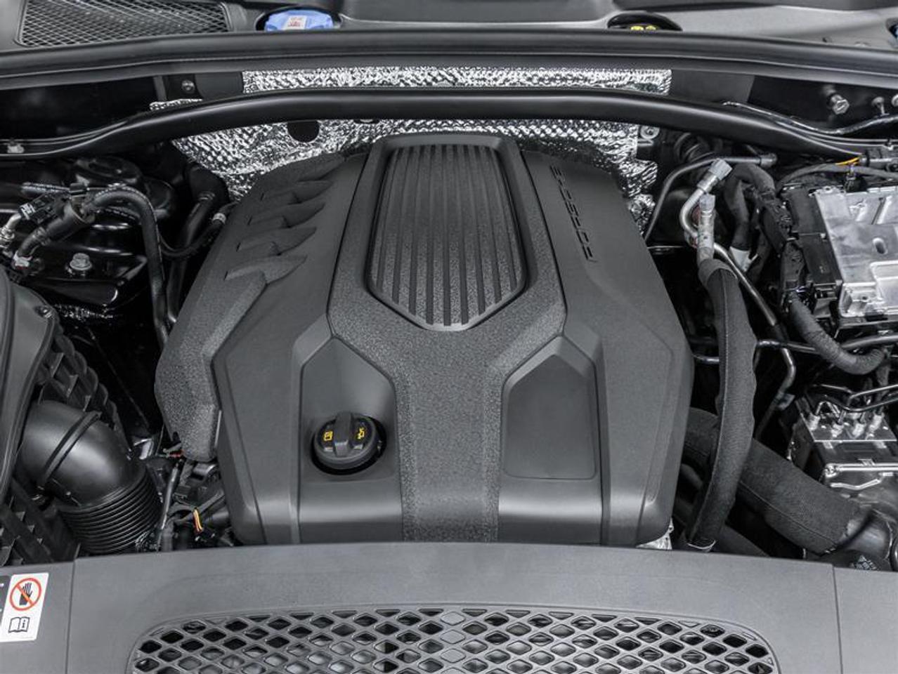 2026 Porsche Macan  Photo