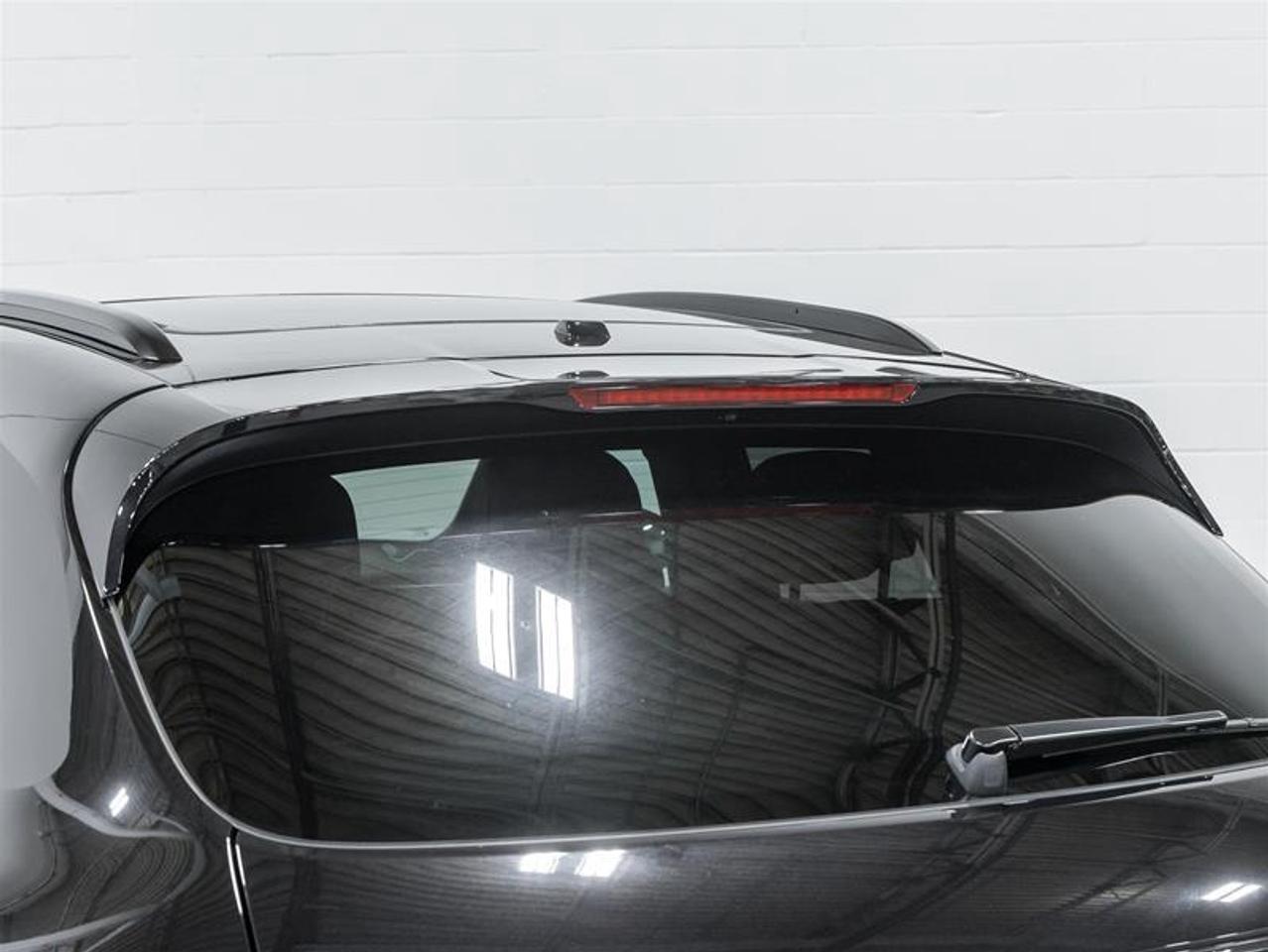 2026 Porsche Macan  Photo