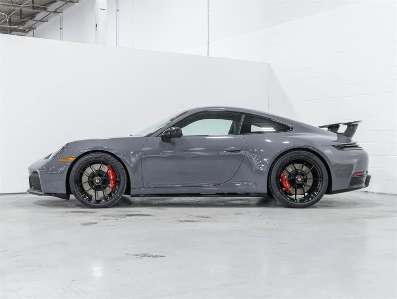 2026 Porsche 911  Photo3