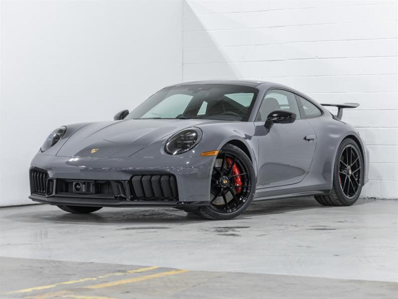 2026 Porsche 911  Photo0