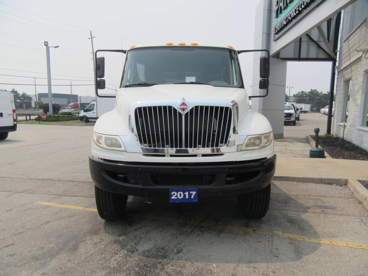 2017 International 4300 CREW CAB DUMPING FLAT DECK Photo