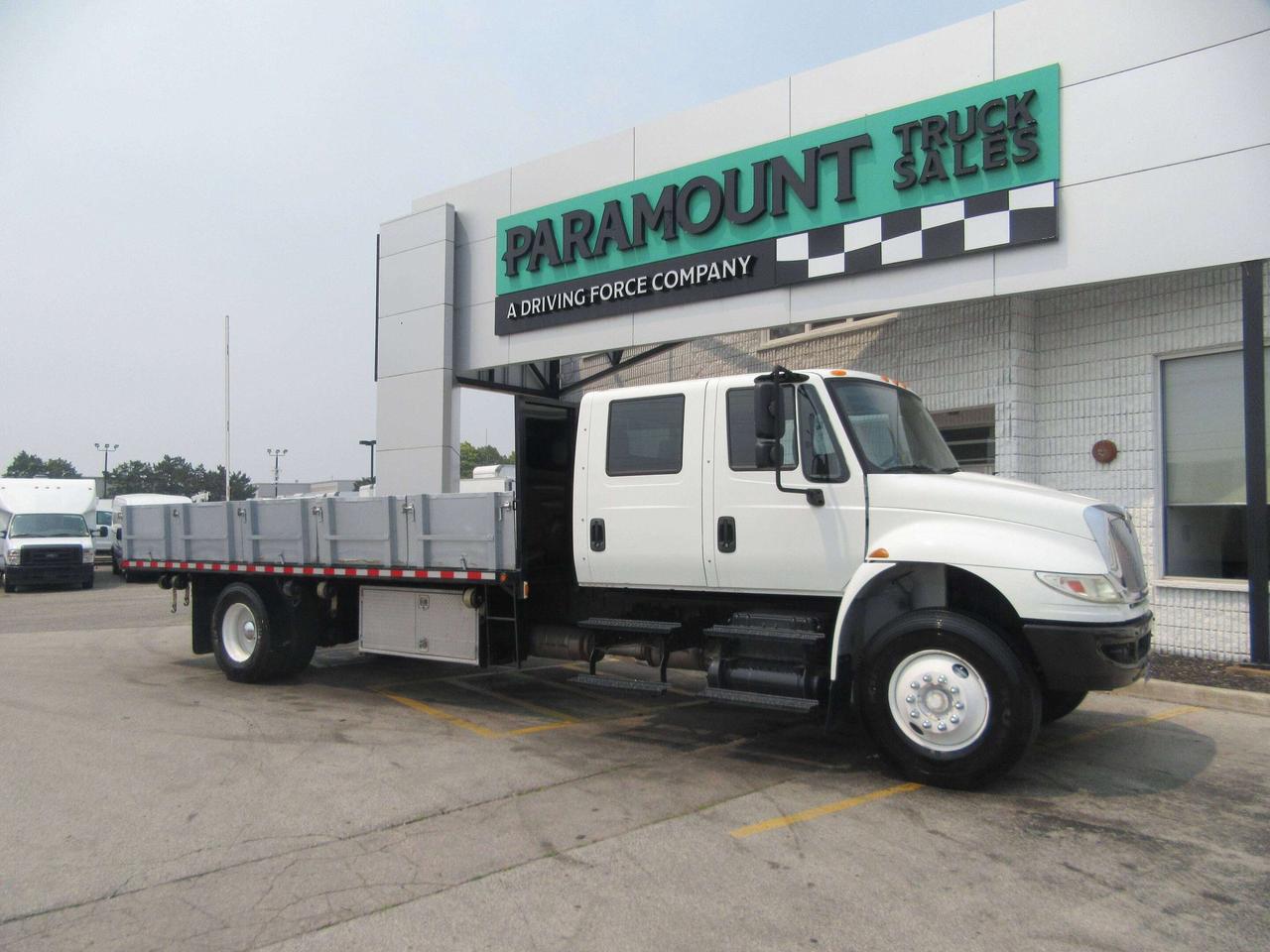 2017 International 4300 CREW CAB DUMPING FLAT DECK Photo0