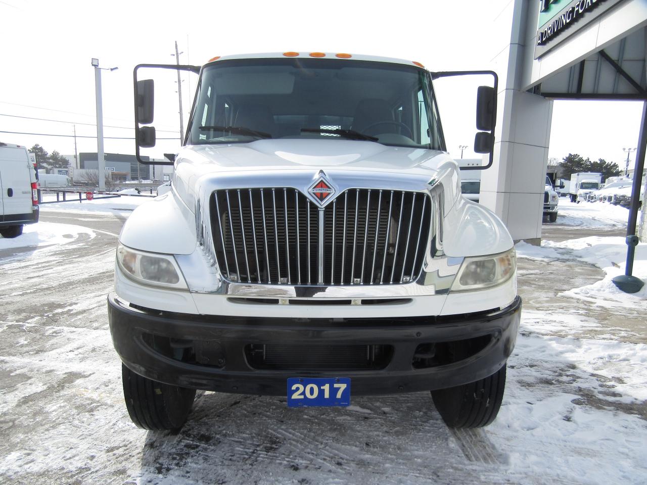 2017 International 4300 CREW CAB DUMPING FLAT DECK Photo