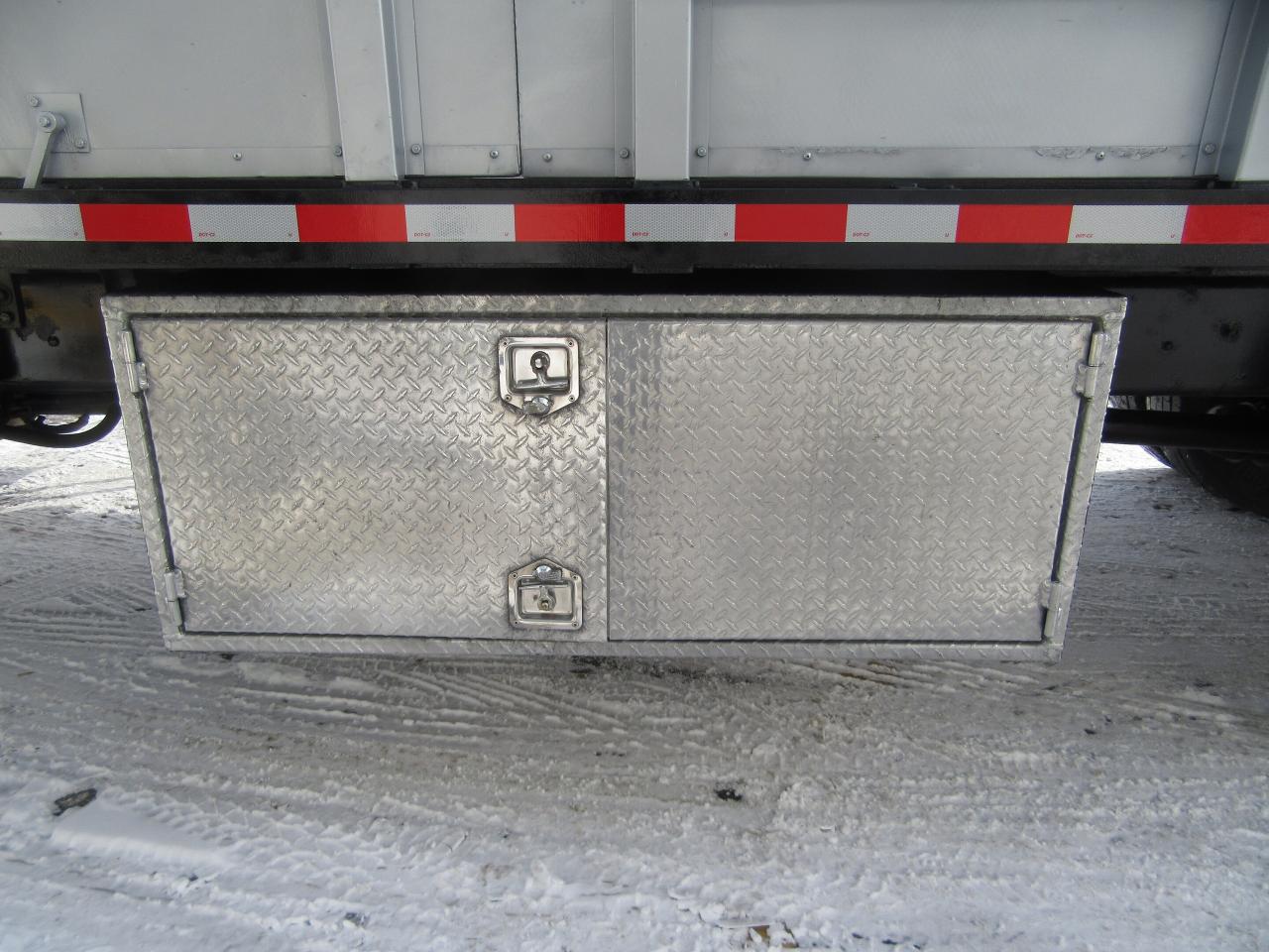 2017 International 4300 CREW CAB DUMPING FLAT DECK Photo