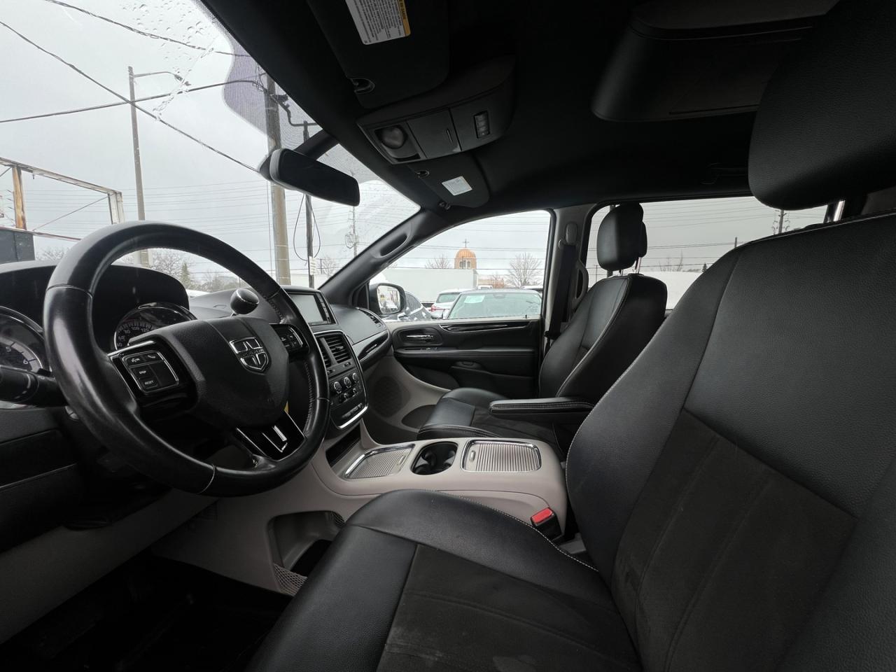 2019 Dodge Grand Caravan SXT Premium Plus   Leather   Power Sliding Doors Photo