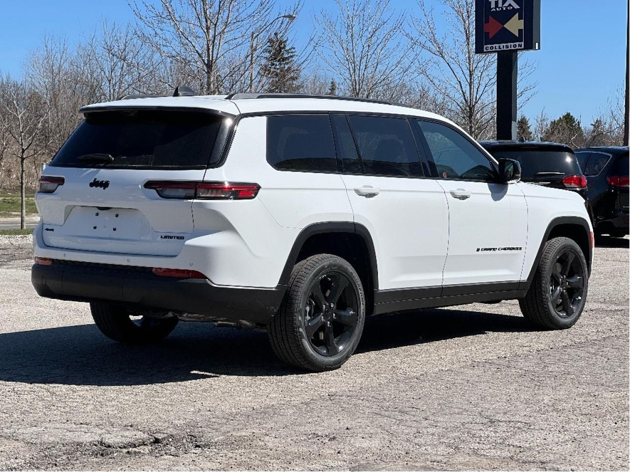 2025 Jeep Grand Cherokee L Limited w/Luxury Group, Sunroof, Black Appearance Photo