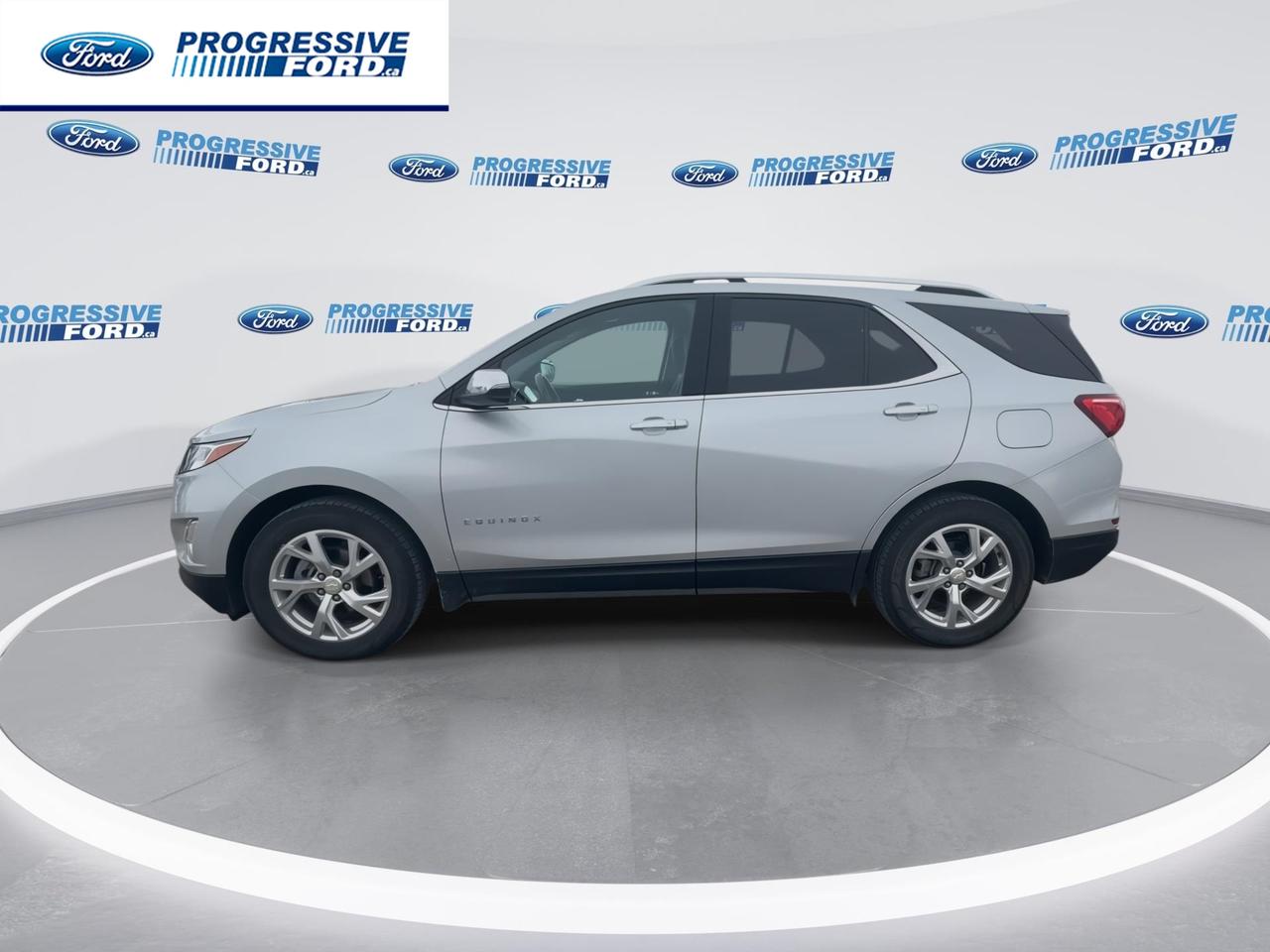2018 Chevrolet Equinox Premier Front-Wheel Drive Photo4