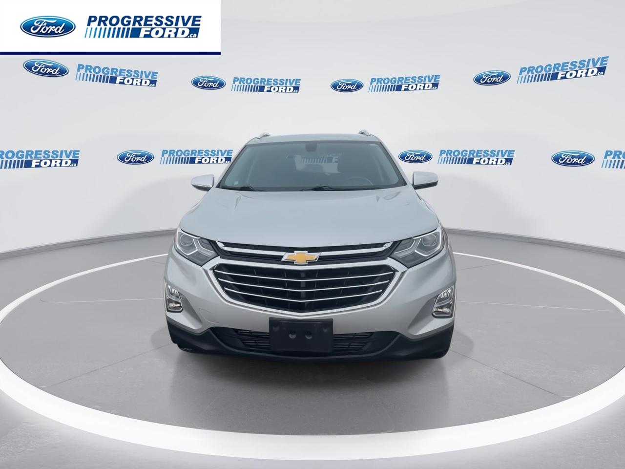 2018 Chevrolet Equinox Premier Front-Wheel Drive Photo2