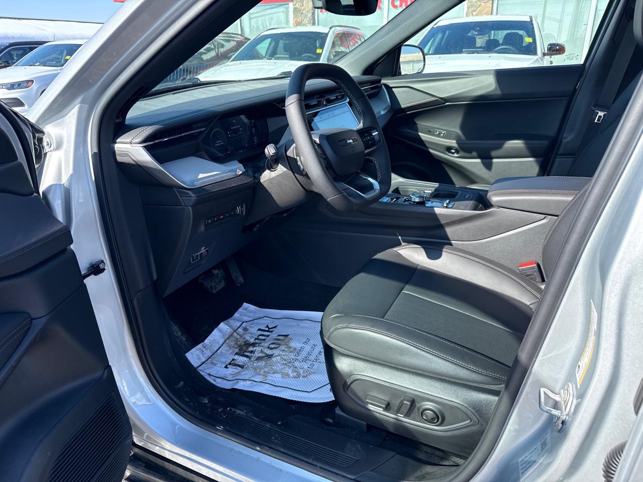 2026 Jeep Cherokee Laredo/Limited 4dr 4x4 Photo