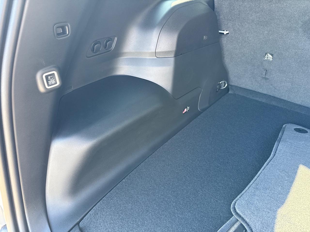 2026 Jeep Cherokee Laredo/Limited 4dr 4x4 Photo