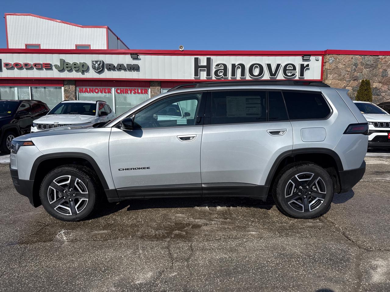 2026 Jeep Cherokee Laredo/Limited 4dr 4x4 Photo