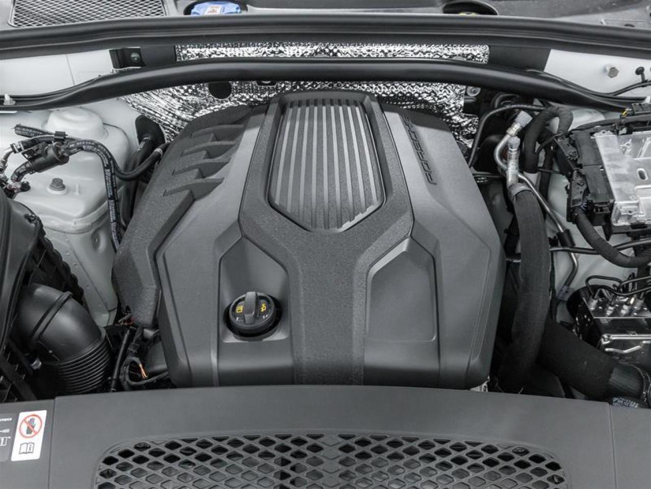 2026 Porsche Macan  Photo