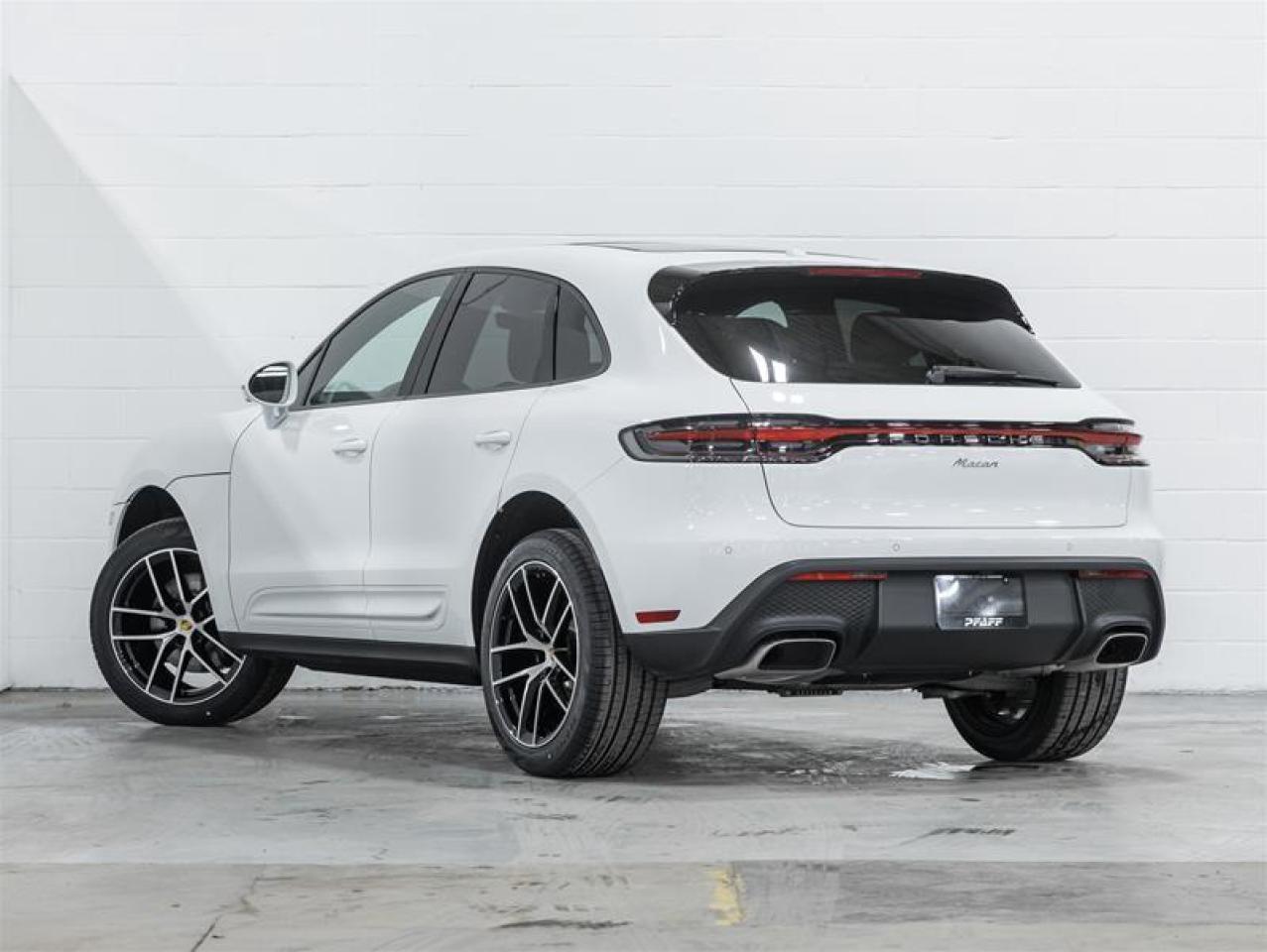 2026 Porsche Macan  Photo
