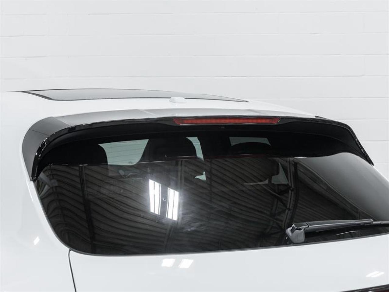 2026 Porsche Macan  Photo