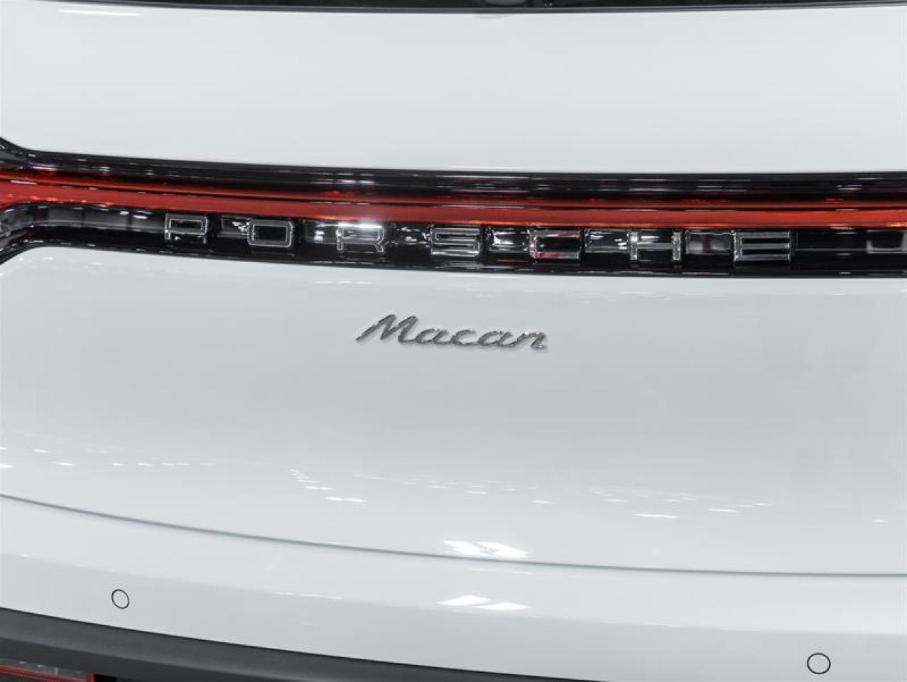 2026 Porsche Macan  Photo