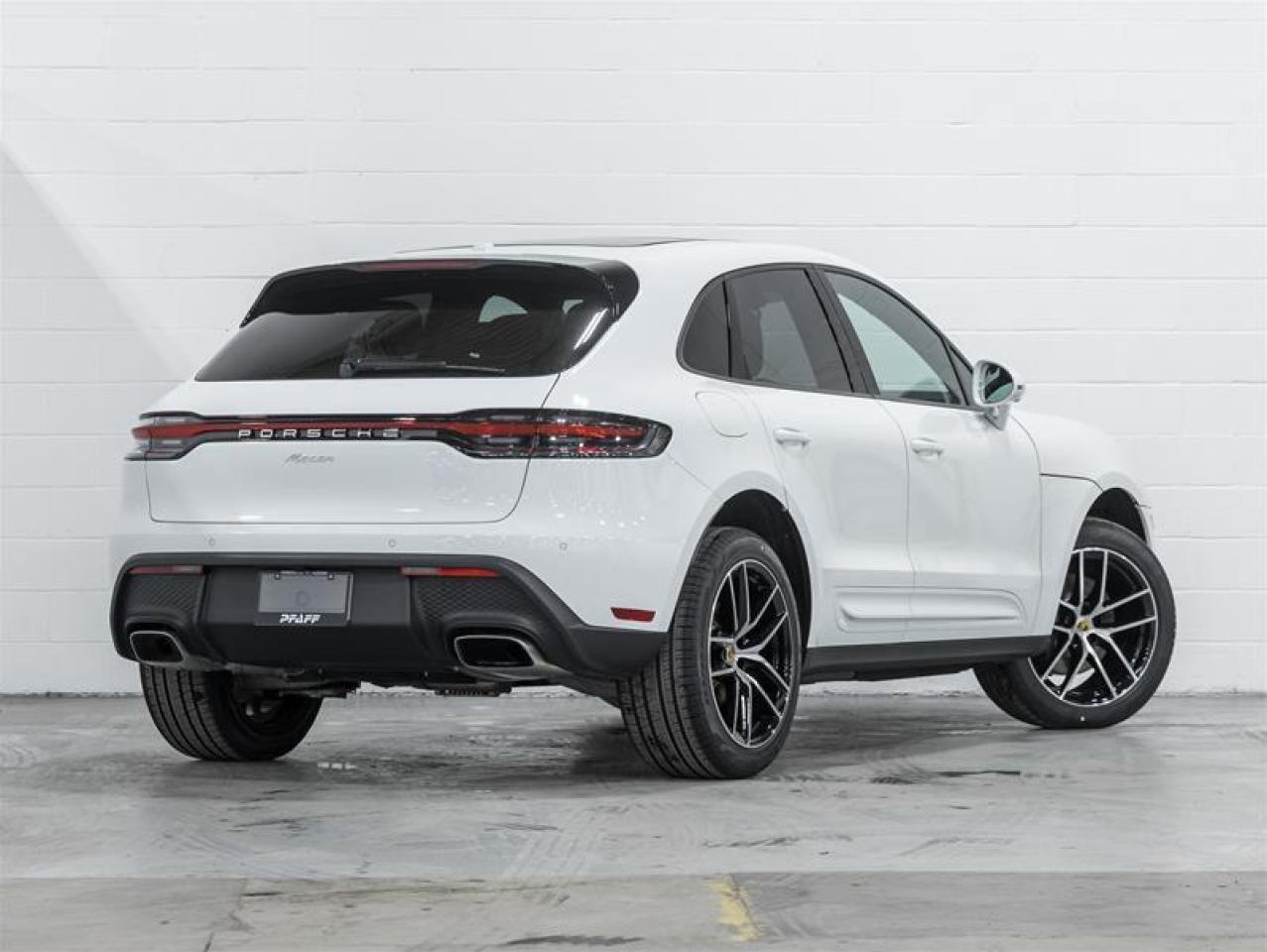 2026 Porsche Macan  Photo