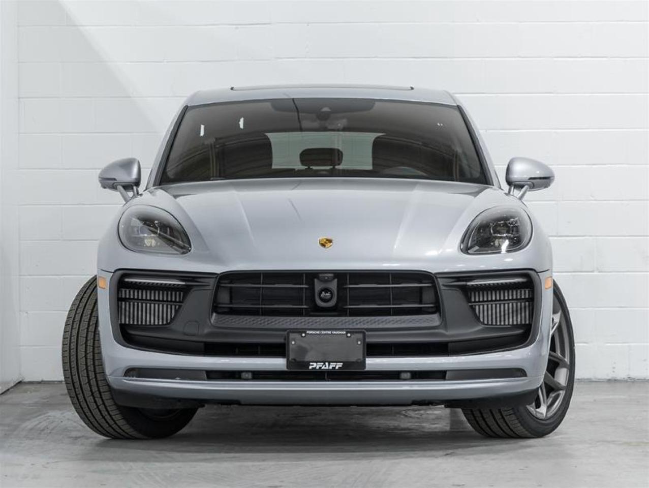 2026 Porsche Macan  Photo
