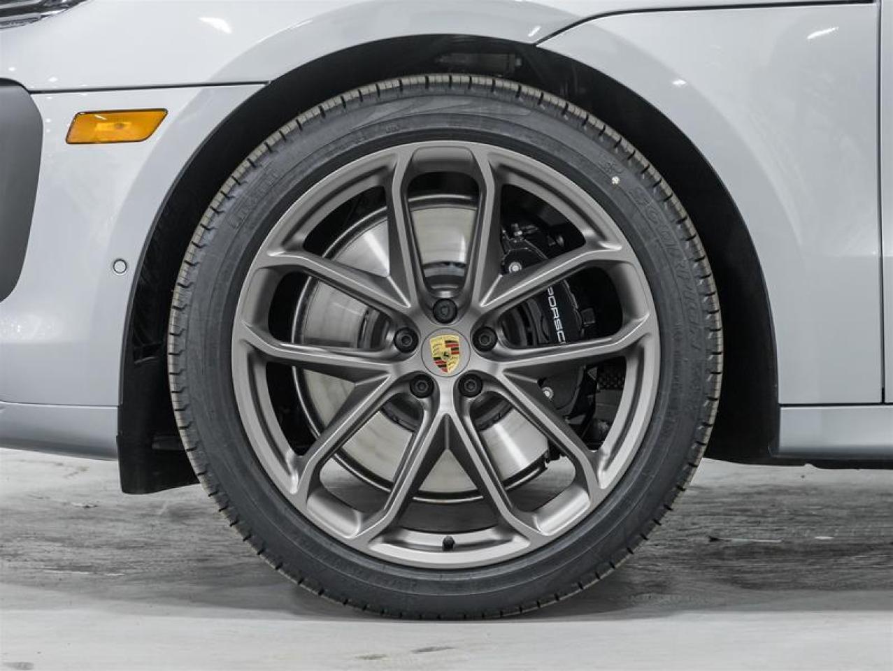 2026 Porsche Macan  Photo