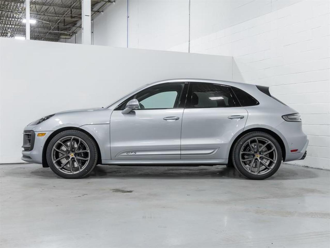 2026 Porsche Macan  Photo