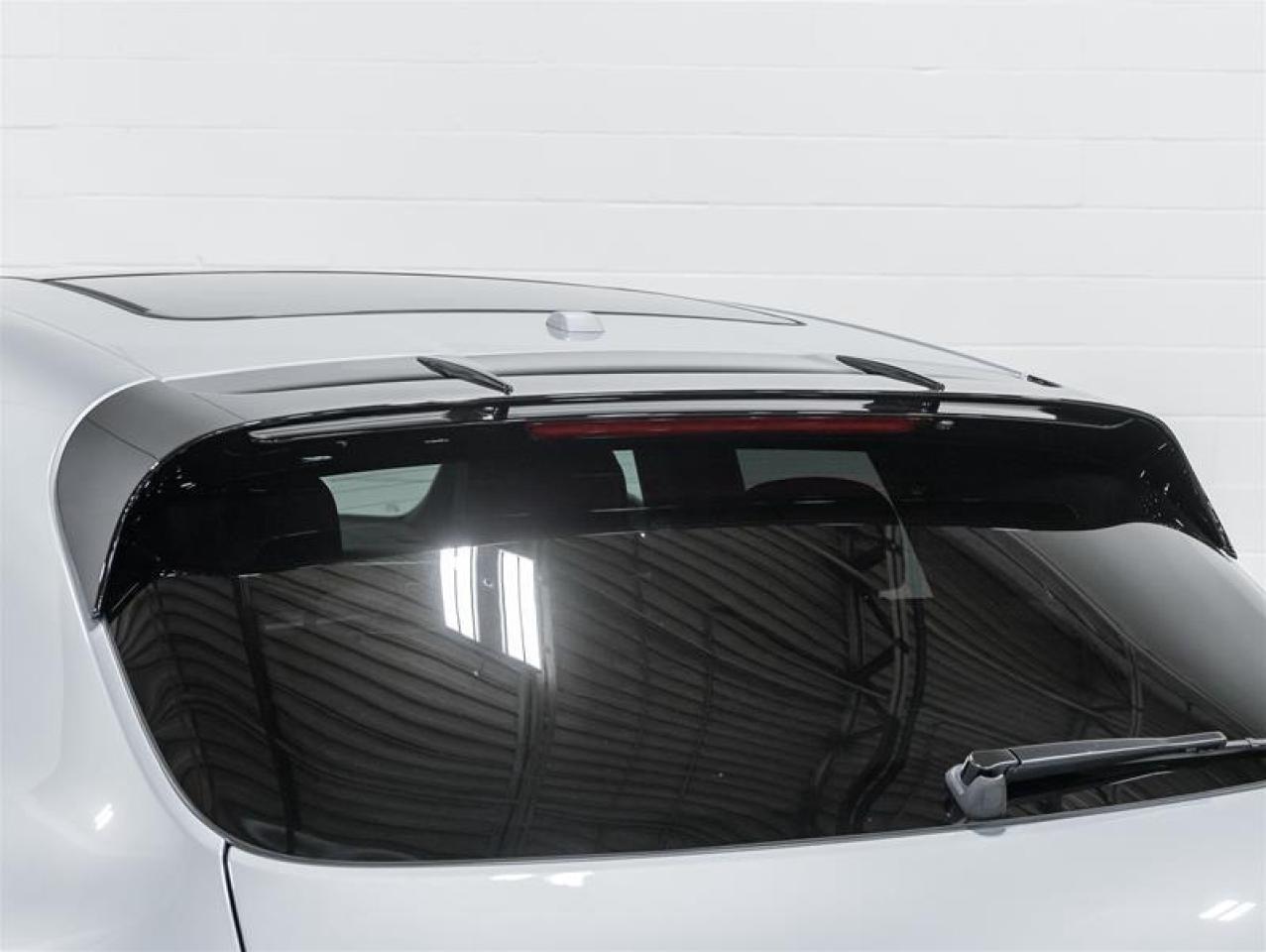 2026 Porsche Macan  Photo