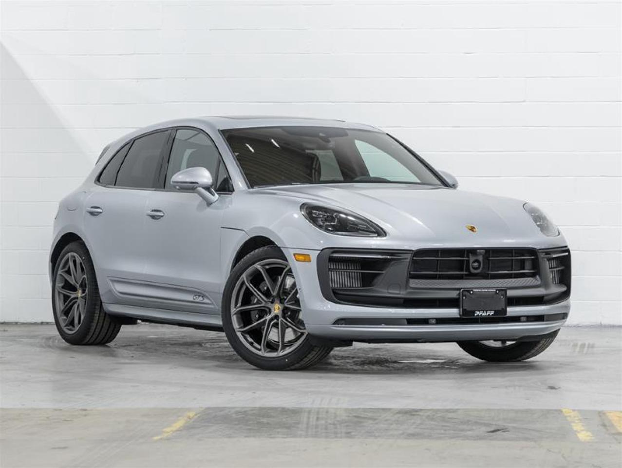 2026 Porsche Macan  Photo