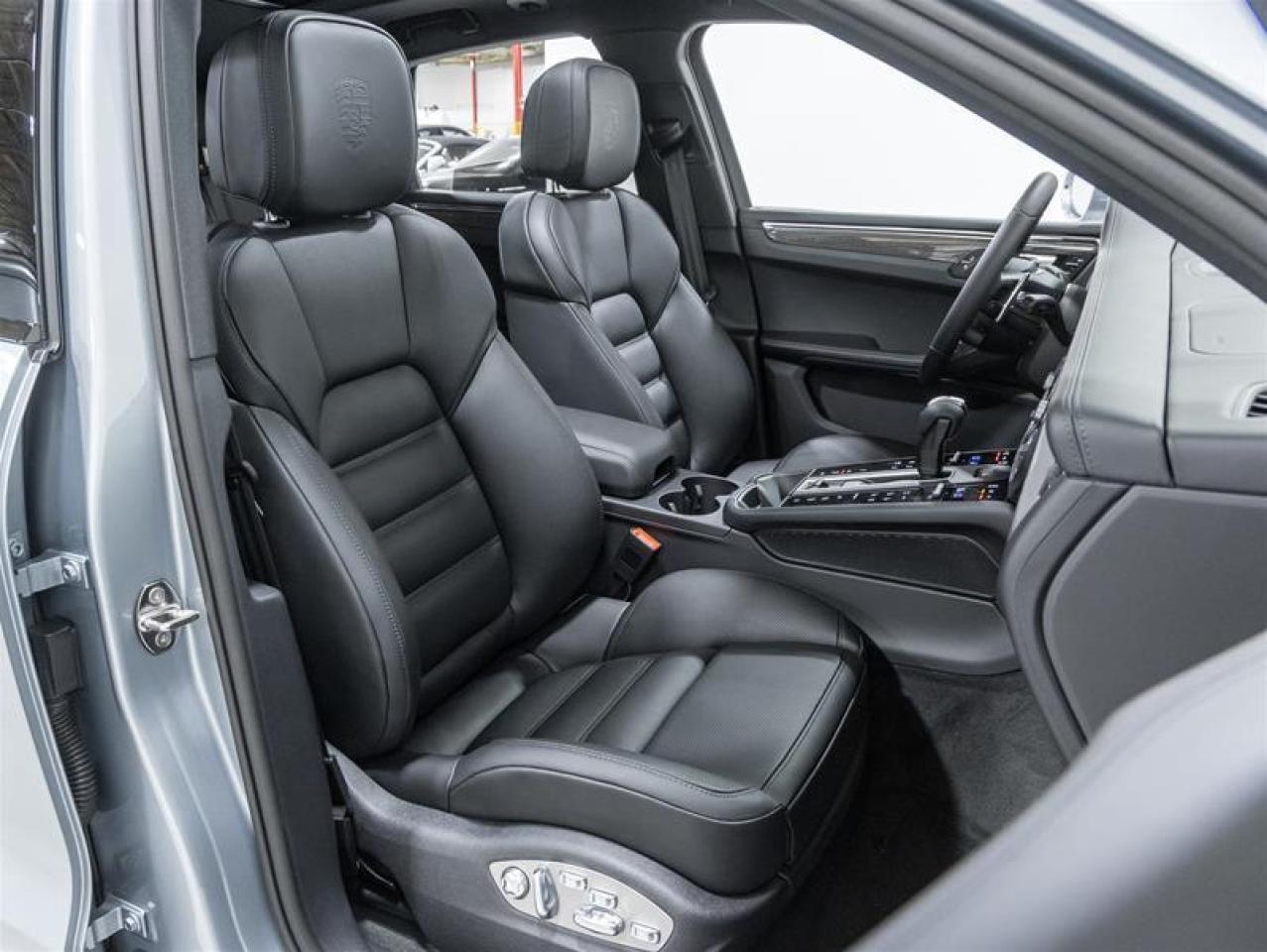 2026 Porsche Macan  Photo