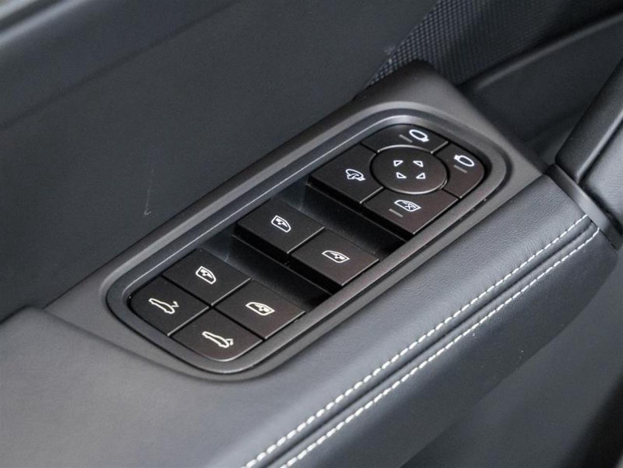 2026 Porsche Cayenne  Photo