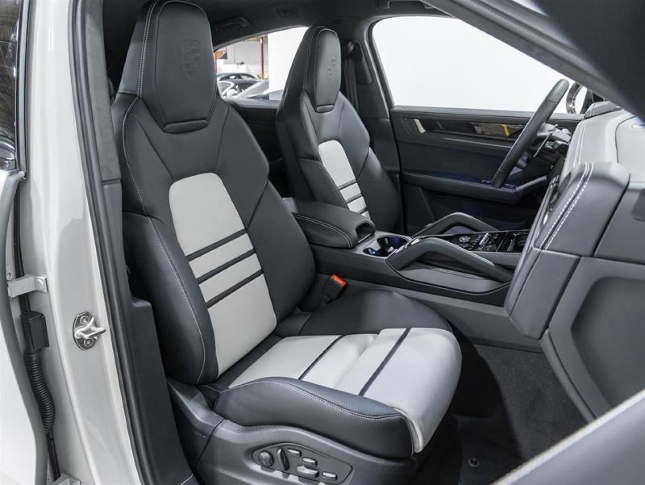 2026 Porsche Cayenne  Photo