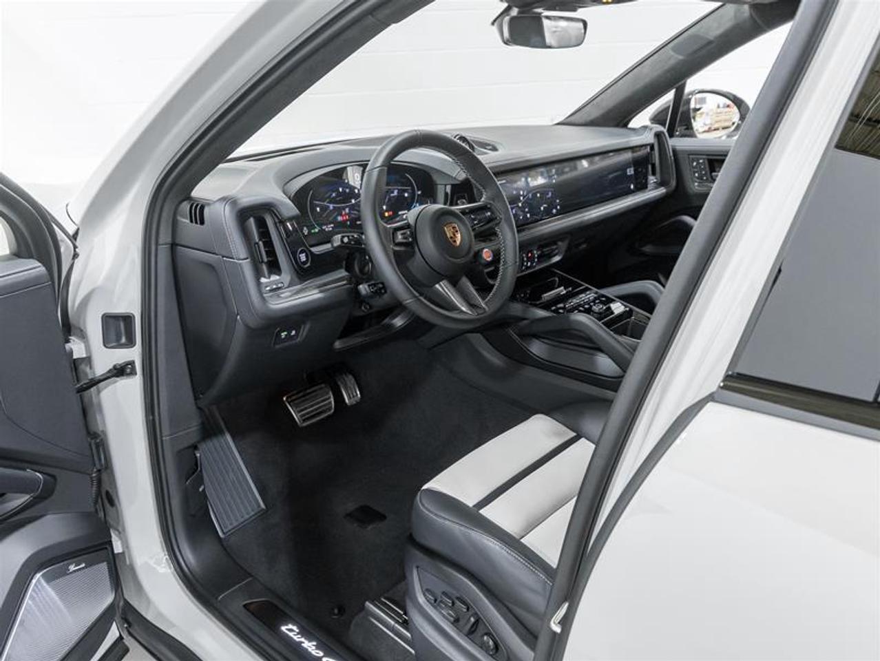 2026 Porsche Cayenne  Photo